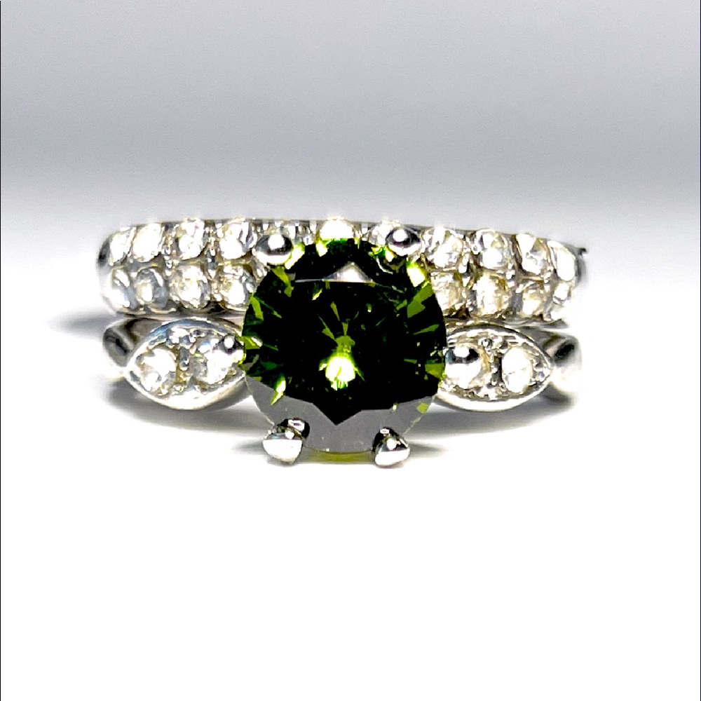 NEW Fashion Jewelry Ring- Size 18